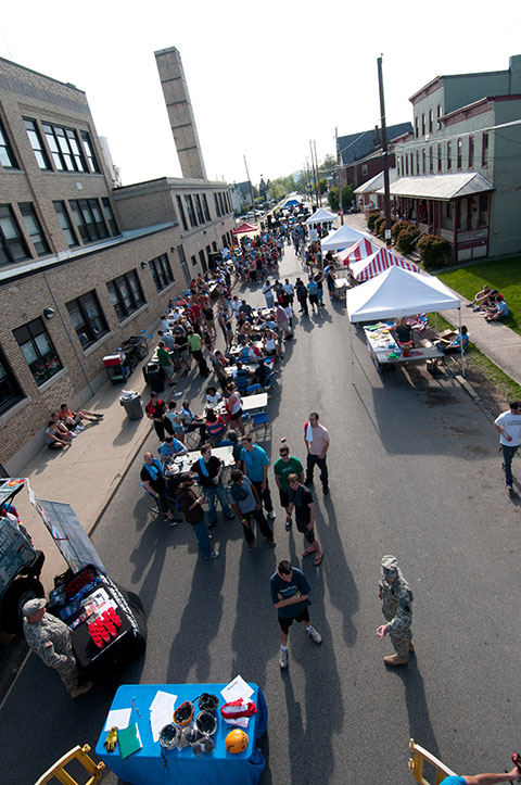 ... affording this view from an intrepid photographer/climber.