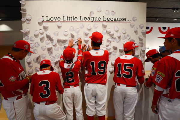 The gallery's comment wall continues to fill up ...