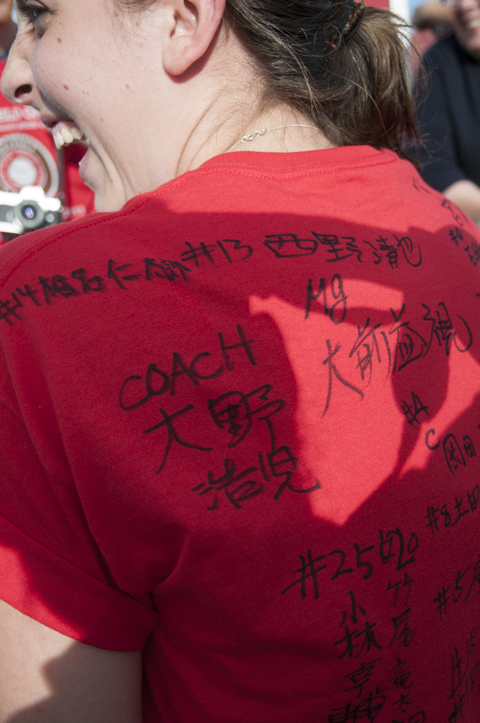 Whitnie-Rae Mays collected signatures from the team she escorted.