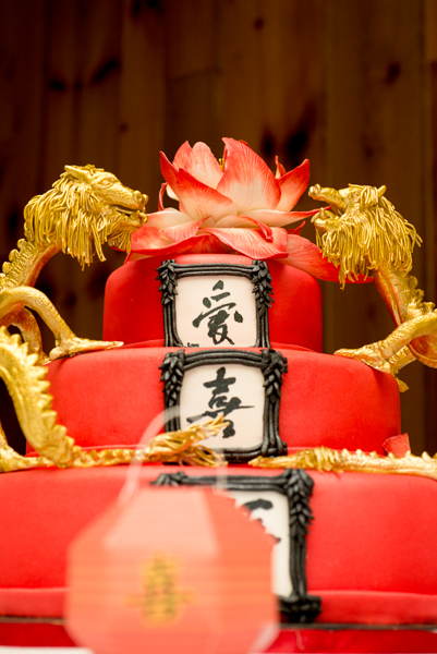 Dragons made of gum paste over wire, painted in a double coast of edible gold paint ...