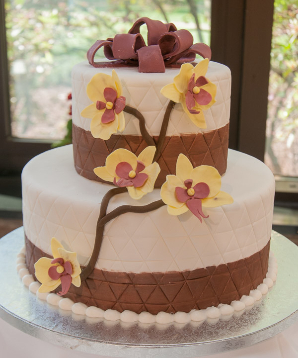 A cake by Rachael DiBiase, of Boyers, receives honorable mention.