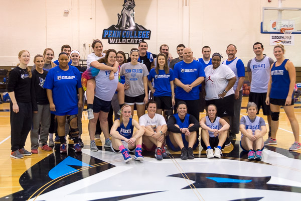 Traveling is NOT a violation when it comes to former Wildcat basketball players returning for a campus reunion.