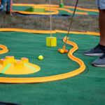 Snaking one's way to a hoped-for birdie