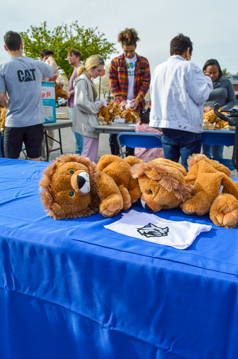 Among the many diversions to ease pre-finals anxiety was this craft-your-own-critter table.