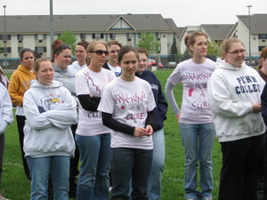 The 'Pretty in Pink' team gathers to Walk-It-Out in support of curing cancer. (Photo by Andrew P. Keyes, who graduated in May with a degree in information technology%3A Web and applications development)