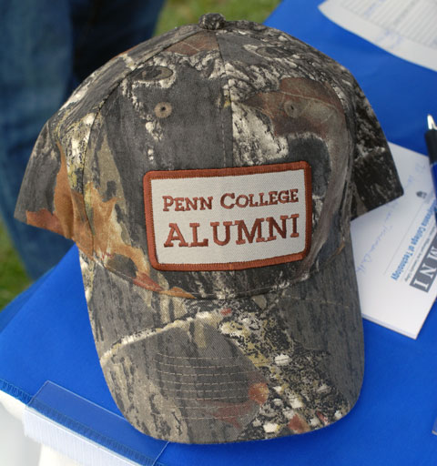 The institution's forest technology alumni were given a commemorative "camo" cap.