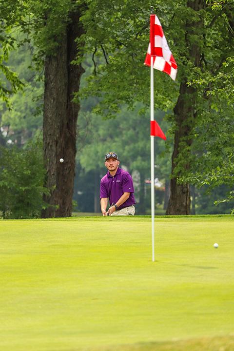 A well-played approach shot from Team UPMC