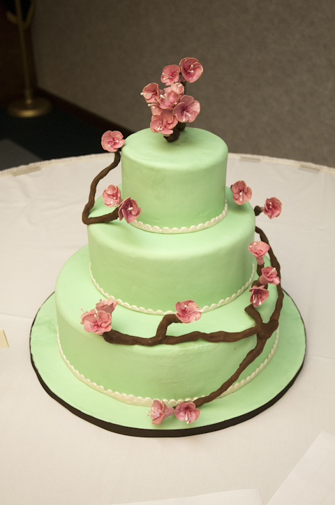 Katelyn A. Dellinger’s cherry blossom-inspired cake.