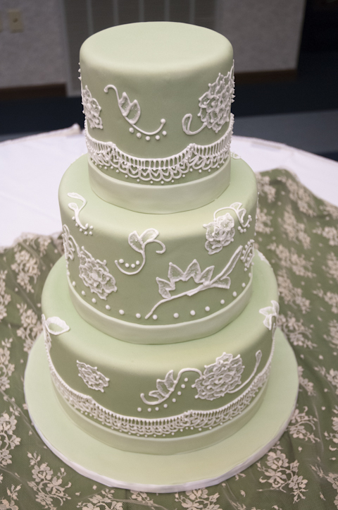 Lauren K. Yerk’s intricately piped lace-inspired cake