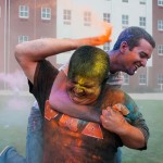 Multicolored mano-a-mano