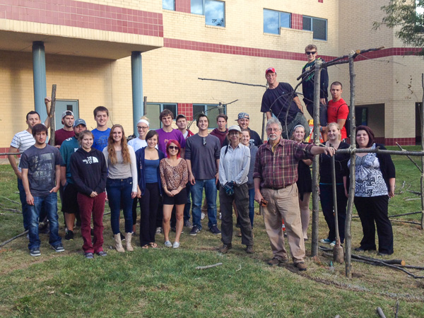 Environmental science students meet environmental artists on the job site