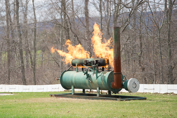 The visitors are treated to a display of what makes ETEC such an industry asset: live demonstrations like this 