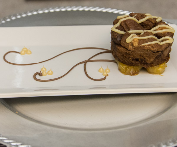Nathan Diaz prepared the white-ribbon dessert, a composition of chocolate bread pudding, caramelized bananas, dulce de leche sauce and melted milk chocolate.