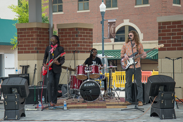 The No Maddz jam for Brewfest guests. 