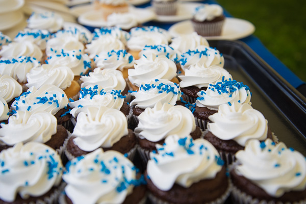 Wildcat blue sprinkled cupcakes are a sweet treat at the end of move-in.