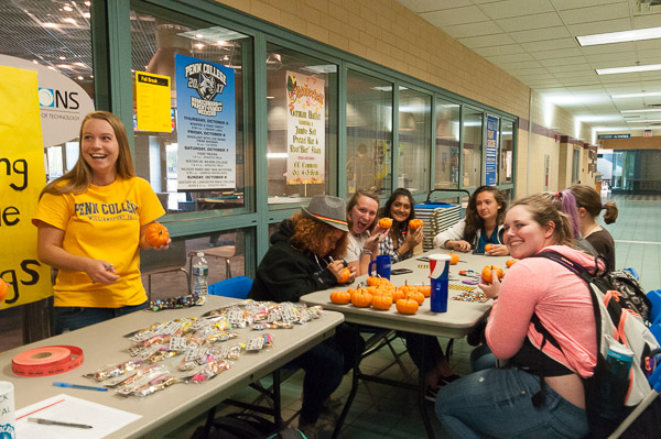 Students enjoy games and German music while dining.