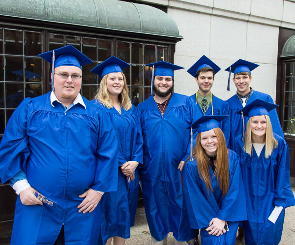 Landscape/horticulture technology grads pose for a group photo.