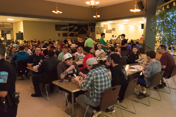 Hundreds of late-night diners replenish their pre-finals fuel tanks in the KDR.