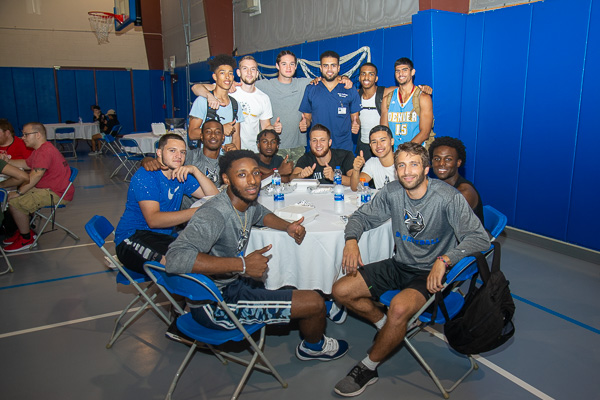 A full-court press from the men’s basketball team! 