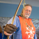 Brada AEthelwald, target archery marshal for Region 3, explains differences between bows and arrows of then and now.