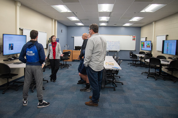Tammy M. Rich, assistant professor of business administration/management/event management, shares entrepreneurial insights in the innovation lab. 