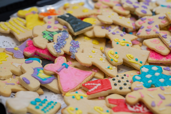 The reception offered cookies – crafted in the college’s Le Jeune Chef Restaurant kitchens – that matched the theme.