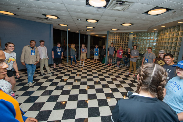 Connections Links (the college’s orientation leaders) and ASPIE participants enjoy get-acquainted activities in Penn’s Inn.