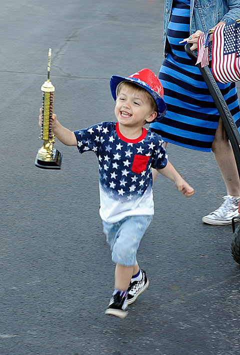 ... en route to winning a trophy with Mom Heather for the Best Patriotic Costume.