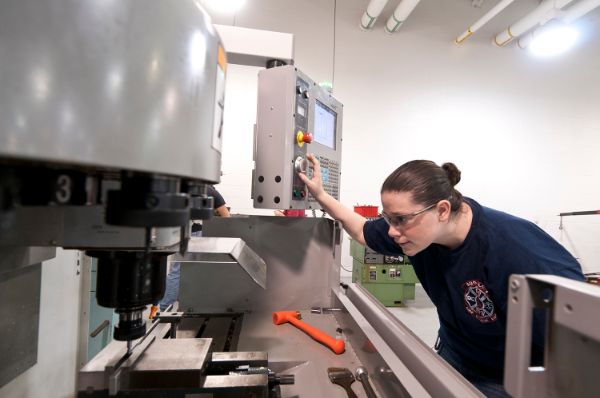Pennsylvania College of Technology is accepting applications for its CNC machinist certificate. The program will be offered for the first time this fall.