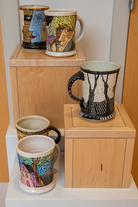 Stabley offered art mugs for $100 donations to The Cupboard, the campus food pantry, and Vanderlin created a photo print for the benefit.