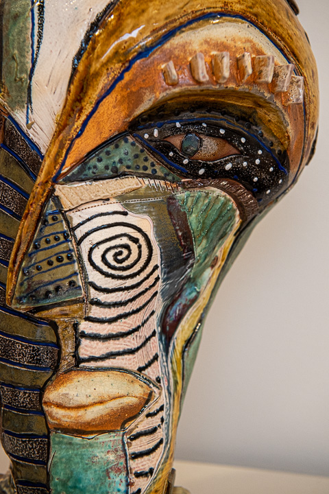 Eye-catching details in a Stabley ceramic piece