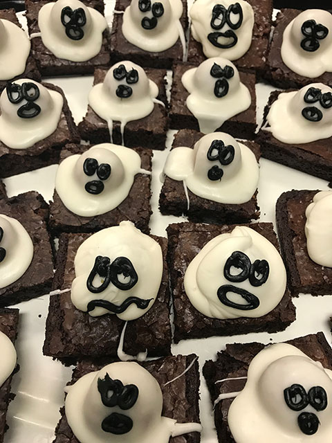 These hauntingly delicious brownies are hard to resist!