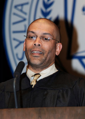 Eric D. Pruden, the 2008 Excellence in Teaching Award recipient.