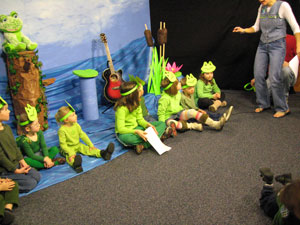 'Little peepers' prepare to help with the 'Let%E2%80%99s Learn From the Frogs' episode.