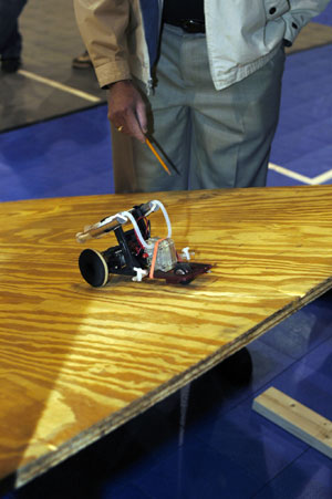 With rubber bands aiding traction, Williamsport Area High School%E2%80%99s vehicle ascends to victory.