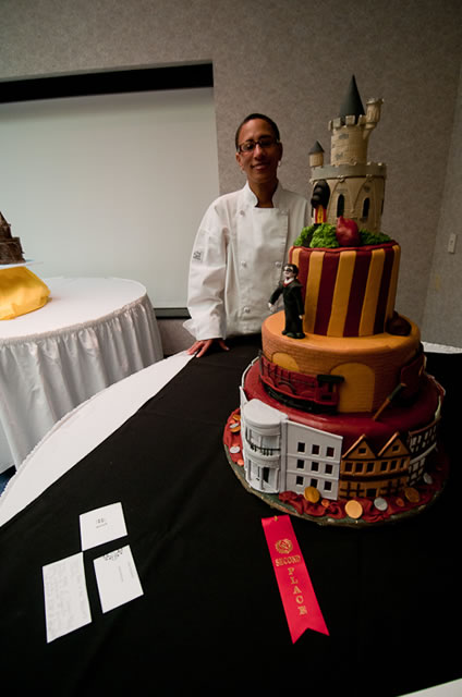 Harry himself makes an appearance, with his Gryffindor colors as a backdrop, on this second-place creation of Robin D. Bingham, of Lewisburg.