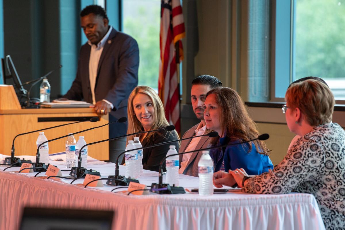 Diehl answers an audience question.