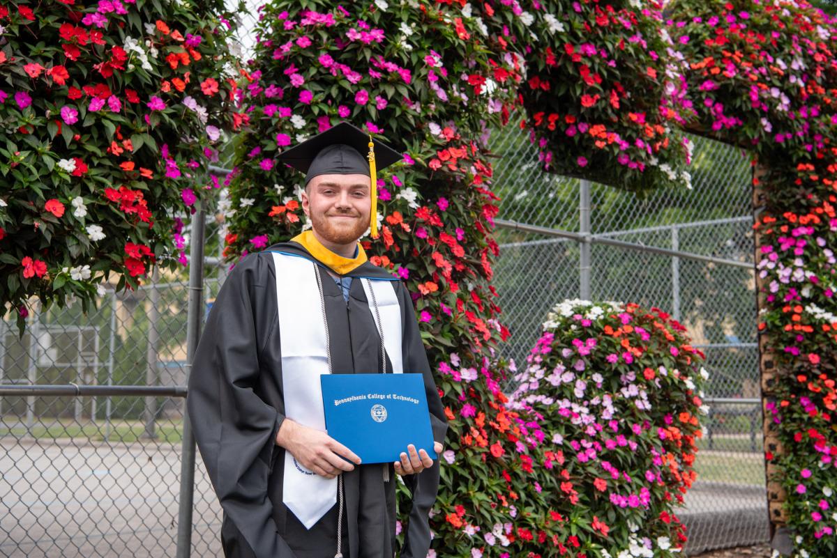 ... including Dustin Michael Taylor, who earned a combined bachelor/master of science in physician assistant studies.