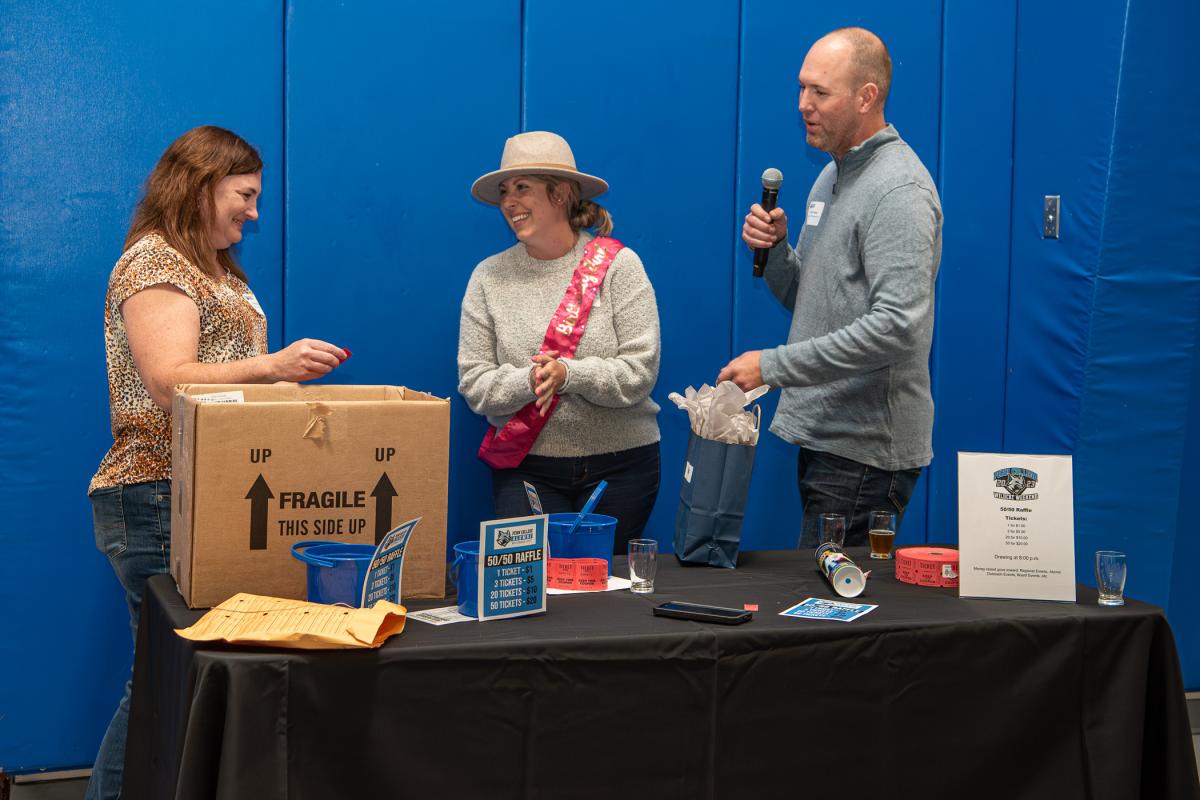 ... Kristy L. Bower ’21, business administration: management concentration! Two runners-up received gift bags of college swag. 