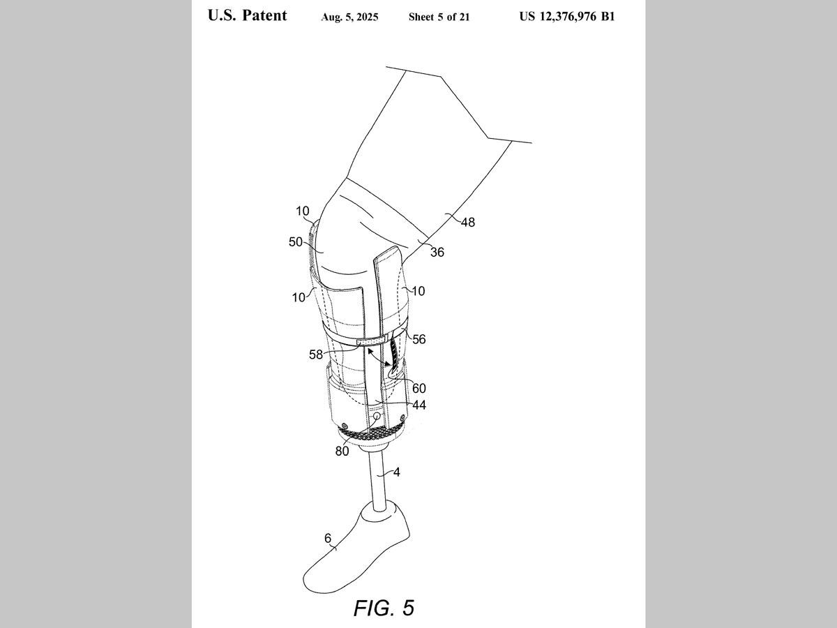 A drawing within Moore’s patent documents depicts his prosthetic socket.