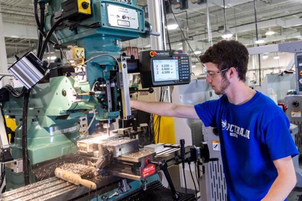 cnc-machinist-certificate-pennsylvania-college-of-technology