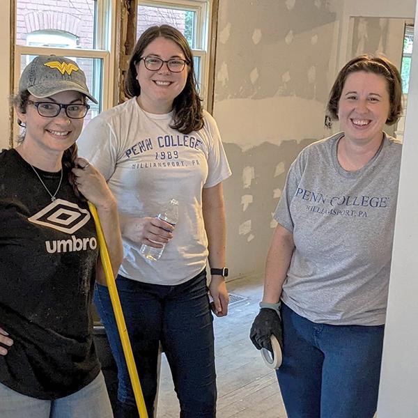 ... assisted by Golder (left).